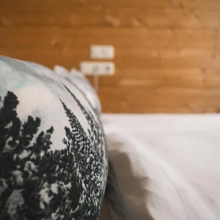 Naturnahes Familienchalet Mit Garten - Wifi - Netflix - Nur 15 Minuten Vom Chiemsee Und 35 Minuten Von Muenchen Entfernt Vogtareuth Exterior foto