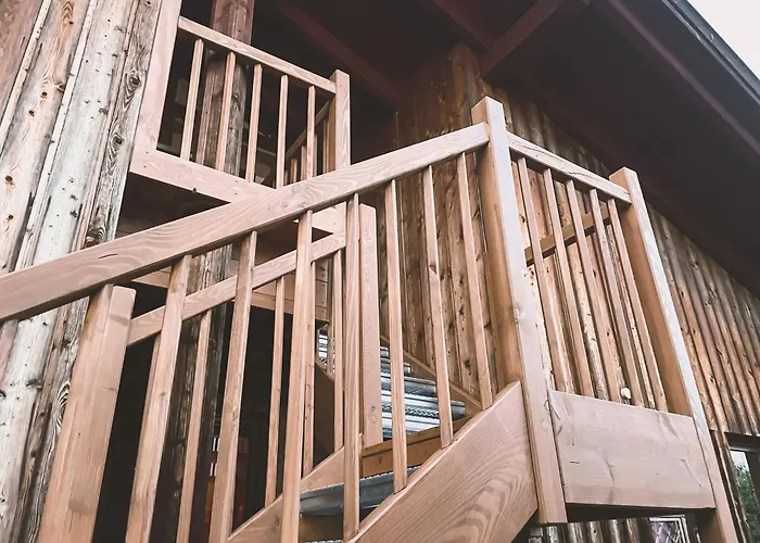 Naturnahes Familienchalet Mit Garten - Wifi - Netflix - Nur 15 Minuten Vom Chiemsee Und 35 Minuten Von Muenchen Entfernt