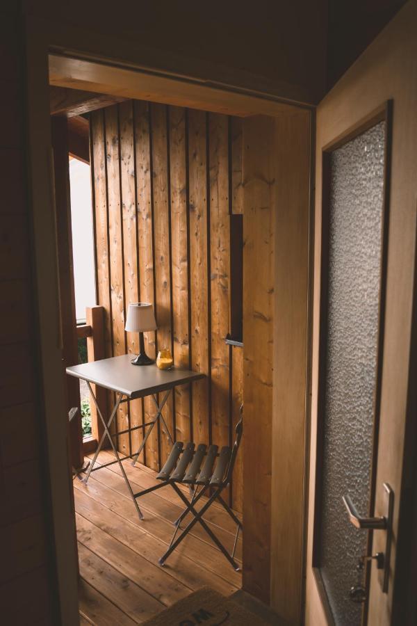 Naturnahes Familienchalet Mit Garten - Wifi - Netflix - Nur 15 Minuten Vom Chiemsee Und 35 Minuten Von Muenchen Entfernt Apartment *
