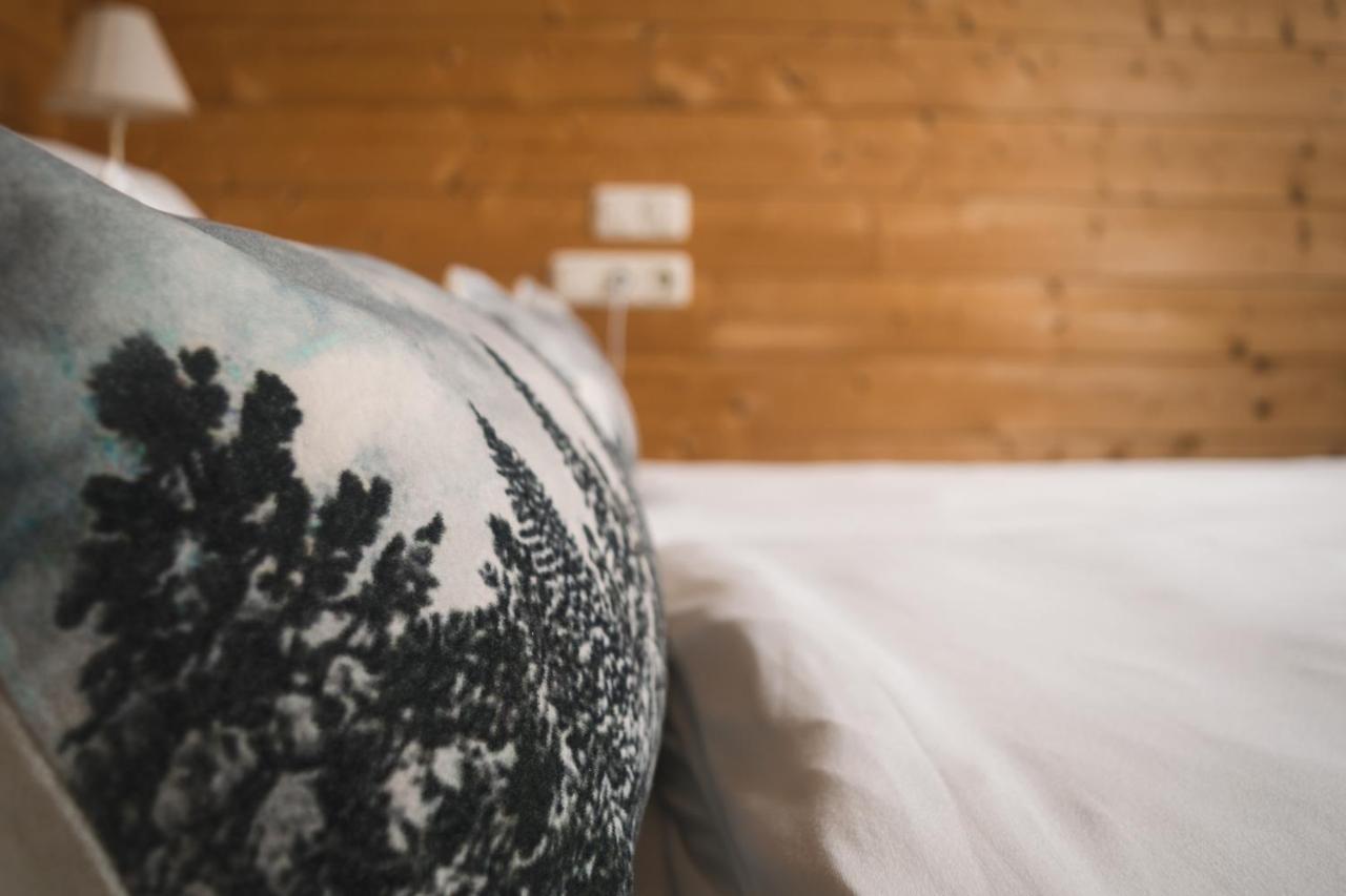 Naturnahes Familienchalet Mit Garten - Wifi - Netflix - Nur 15 Minuten Vom Chiemsee Und 35 Minuten Von Muenchen Entfernt * Vogtareuth